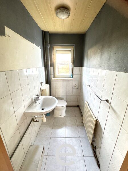 Wohnhaus mit viel Potential, Garten & Pool in Wels-Maxlheid - Bild 18