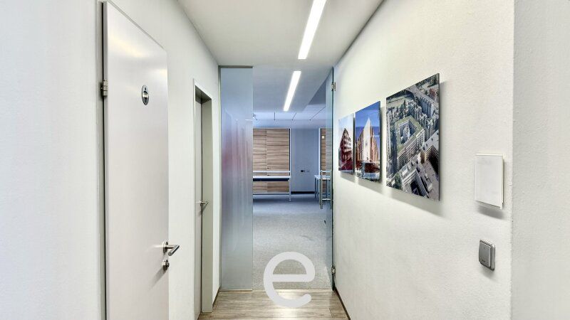 Westbahnhof Nähe: Büro mit Loggia - Bild 13