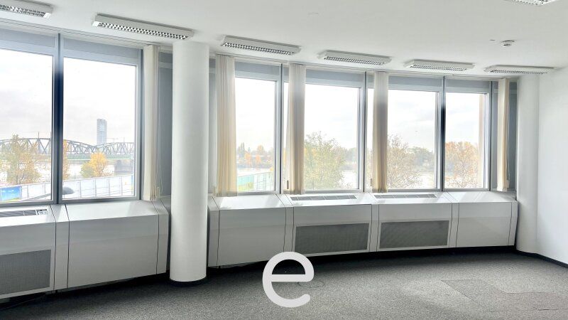 MILLENNIUM TOWER: Office space on the 2nd floor - Bild 5