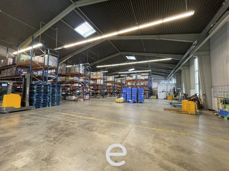 Gewerbeliegenschaft mit Lager und Bürofläche in Linz - Bild 1