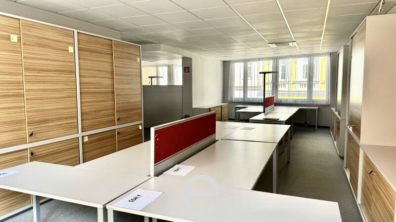 Westbahnhof Nähe: Büro mit Loggia - Bild 10