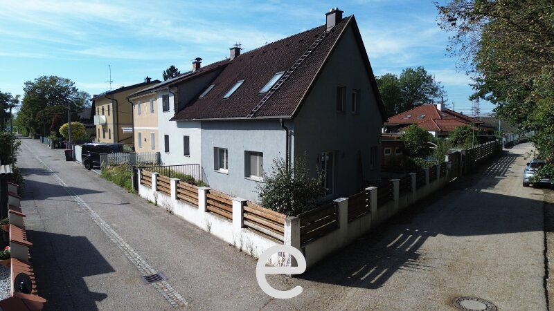 Wohnhaus mit viel Potential, Garten & Pool in Wels-Maxlheid - Bild 2