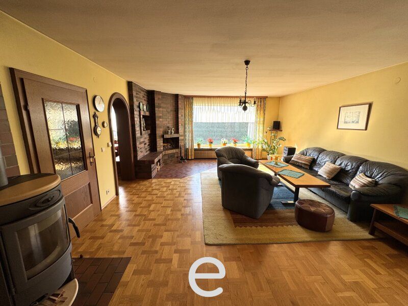 Wohnen auf einer Ebene – großzügiges Wohnhaus mit traumhaftem Grün- und Fernblick in Fraham - Bild 6