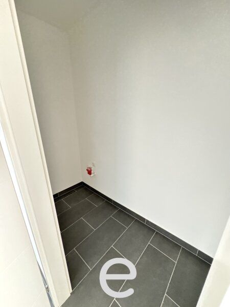 Heimeliges Eigenheim mit sonnigem Familiengarten in ruhiger Siedlungslage - Bild 10