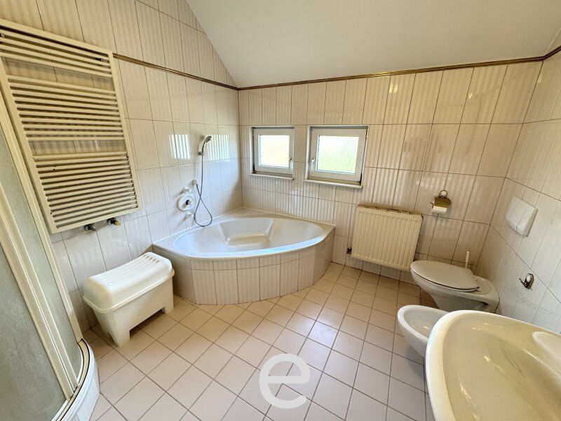 Ein Zuhause zum Ankommen – Reihenhaus mit Kamin, Terrasse und privatem Garten in Wels - Bild 17