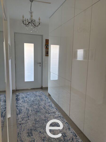 Exklusives Einfamilienhaus – großzügiges Wohnen mit Wintergarten – einziehen und wohlfühlen - Bild 6