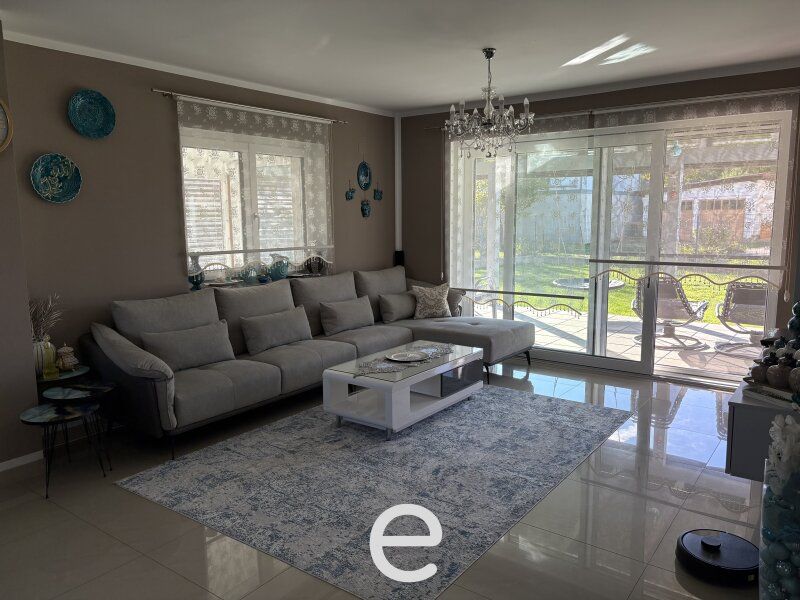 Exklusives Einfamilienhaus – großzügiges Wohnen mit Wintergarten – einziehen und wohlfühlen - Bild 5