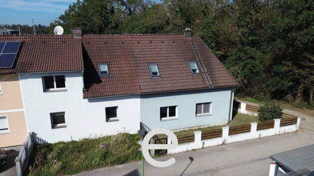Wohnhaus mit viel Potential, Garten & Pool in Wels-Maxlheid