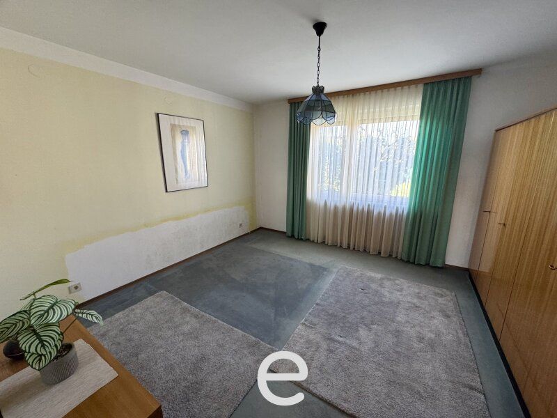 Wohnen auf einer Ebene – großzügiges Wohnhaus mit traumhaftem Grün- und Fernblick in Fraham - Bild 16