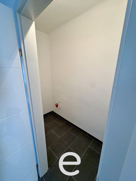Heimeliges Eigenheim mit sonnigem Familiengarten in ruhiger Siedlungslage - Bild 12