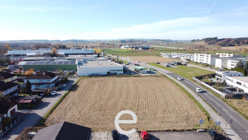 Attraktives Bauträgergrundstück in Bestlage von Lambach - Bild 1