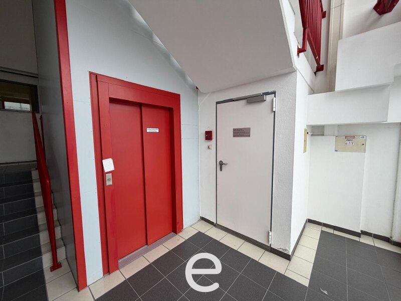 Lager-und Büroflächen in bester Verkehrsanbindung - Bild 24