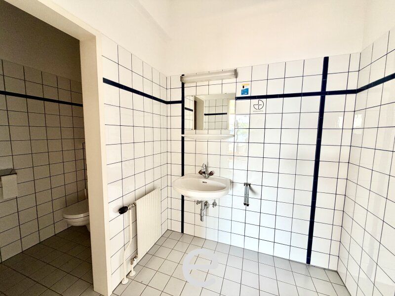 Lager und Produktionsfläche direkt an der B1 in Wels - Bild 15