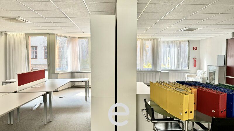 Westbahnhof Nähe: Büro mit Loggia - Bild 4