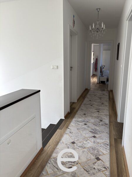 Exklusives Einfamilienhaus – großzügiges Wohnen mit Wintergarten – einziehen und wohlfühlen - Bild 12