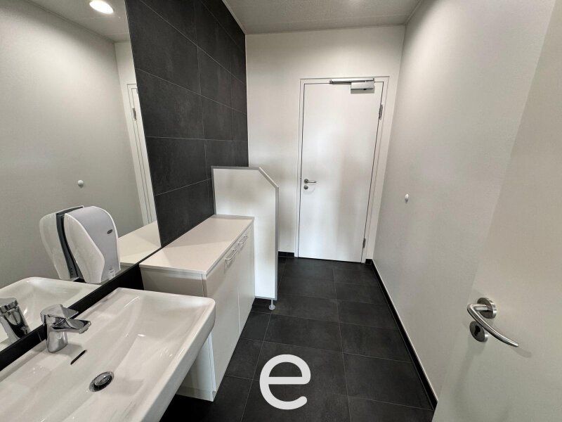 Modernes Büro mit 385m² am Winterhafen, Linz Zentrum! - Bild 9