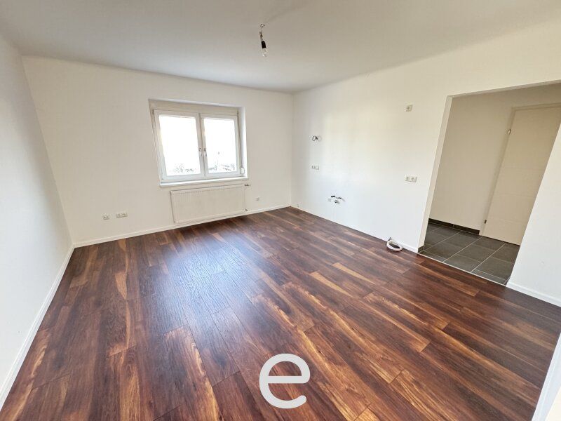 Heimeliges Eigenheim mit sonnigem Familiengarten in ruhiger Siedlungslage - Bild 6