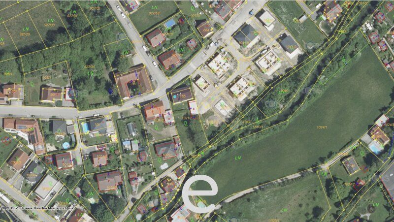 Großfamilien aufgepasst! Mehrfamilienhaus mit großzügigem Grundstück in Wels/Pernau! - Bild 14