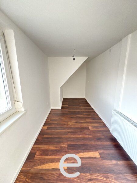 Heimeliges Eigenheim mit sonnigem Familiengarten in ruhiger Siedlungslage - Bild 12