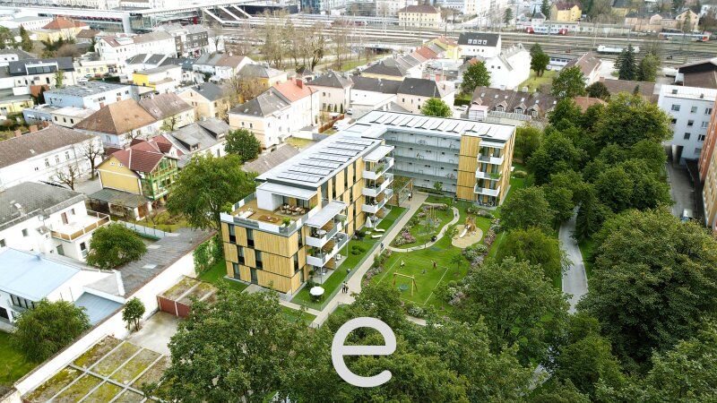 Wohnen über den Dächern von Wels – 3 Zimmer Dachgeschosswohnung mit großzügigem Balkon! - Bild 2