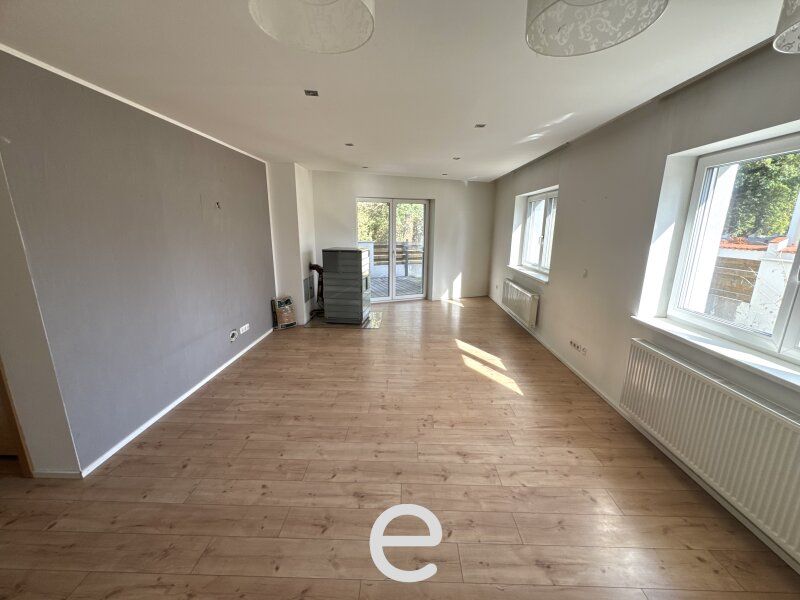 Wohnhaus mit viel Potential, Garten & Pool in Wels-Maxlheid - Bild 8