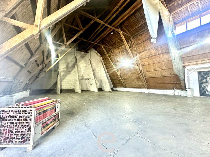 Kleinteilige Lagerhalle in Enns zu vermieten! - Bild 1