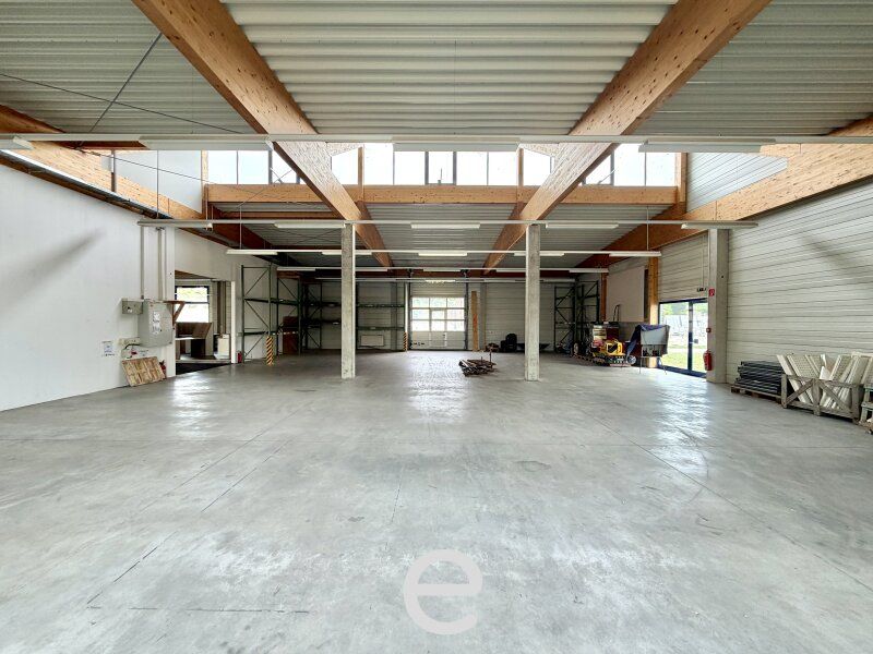 Repräsentative Ausstellungs- und Gewerbehalle in Böheimkirchen – in verkehrsgünstiger Lage nahe der A1 - Bild 1