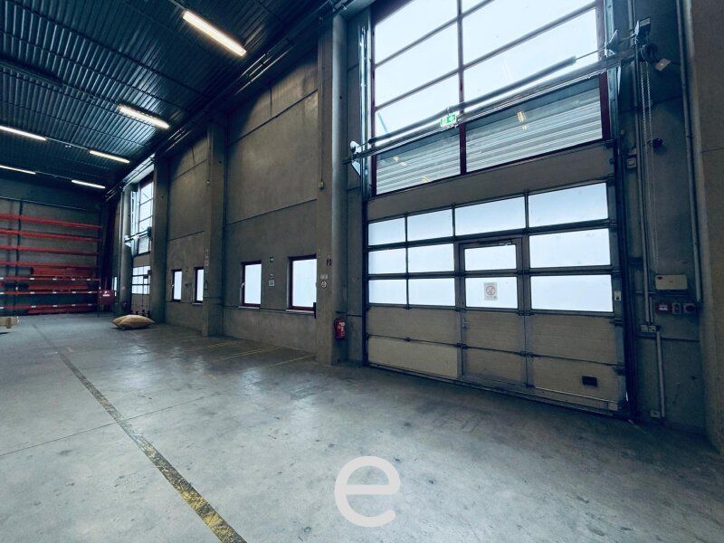 Lager-und Büroflächen in bester Verkehrsanbindung - Bild 2
