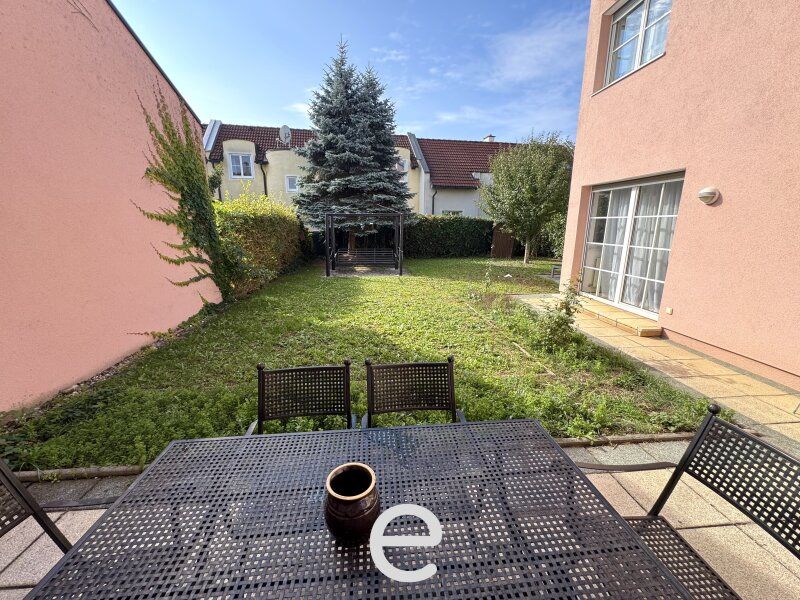 Ein Zuhause zum Ankommen – Reihenhaus mit Kamin, Terrasse und privatem Garten in Wels - Bild 22