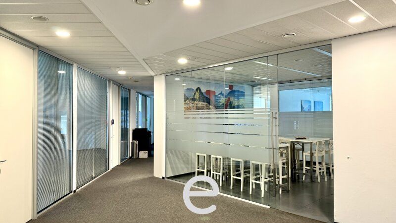 Arbeiten mit Aussicht: Büro im Skyline Office - Bild 11